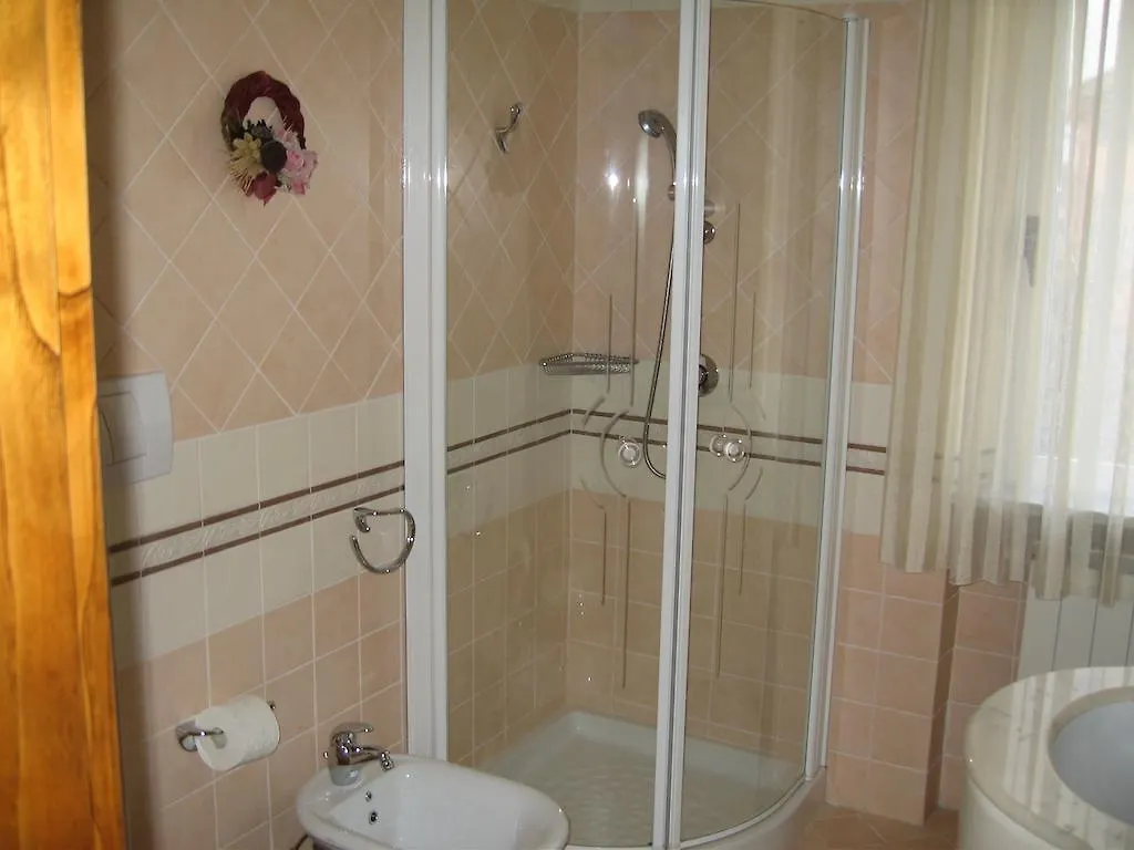 Casa Vacanza La Luna Sarzana 0*,  Italia