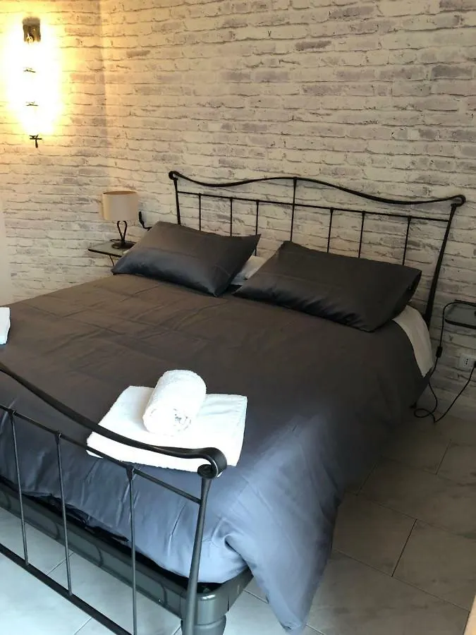 Casa Vacanza La Luna Sarzana 0*,